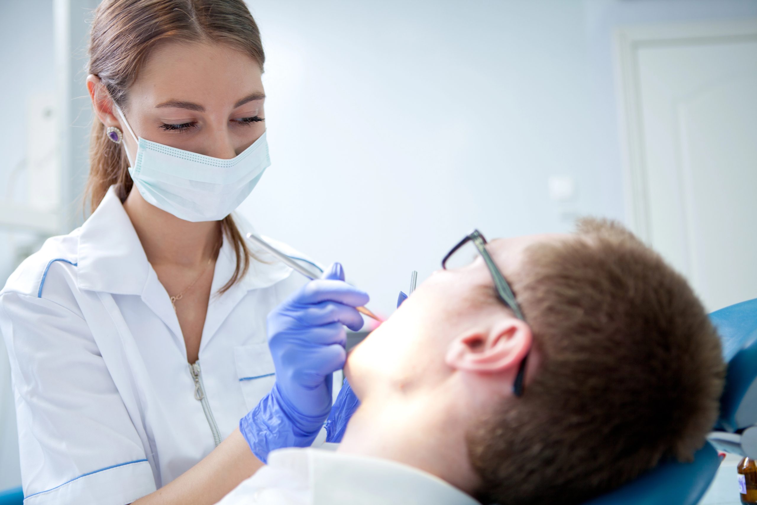 Exploring the Benefits of Dental Crowns in 2024